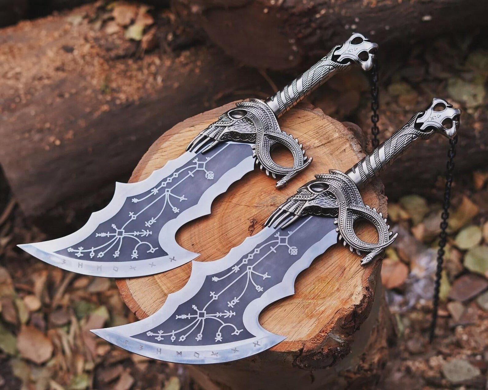 God of War Blades of Chaos Replica – Metal Twin Swords 2nd Ed