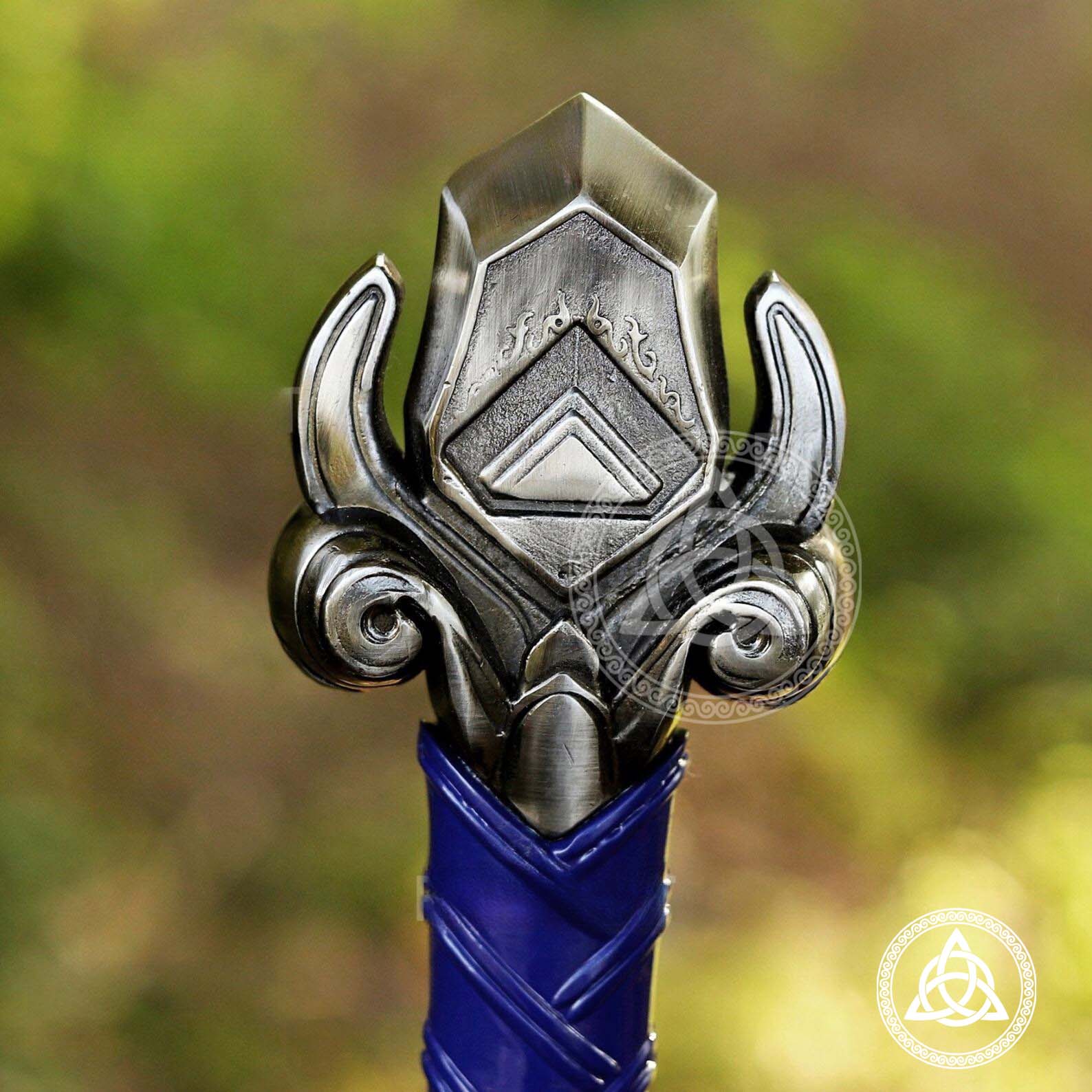 Handmade Warcraft Royal Guard Sword | Golden Lion Replica