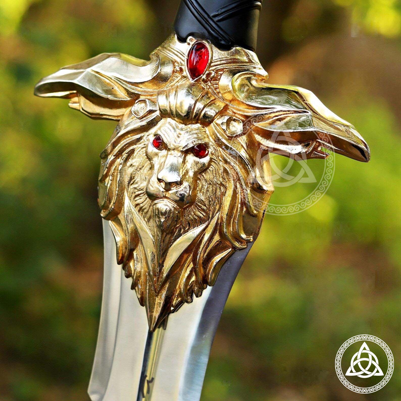 Handmade Warcraft Royal Guard Sword | Golden Lion Replica