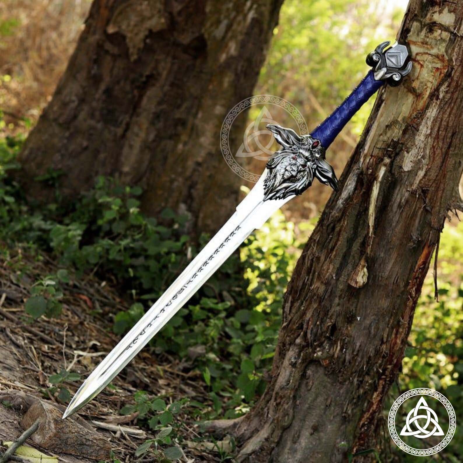 Handmade Warcraft Royal Guard Sword | Golden Lion Replica