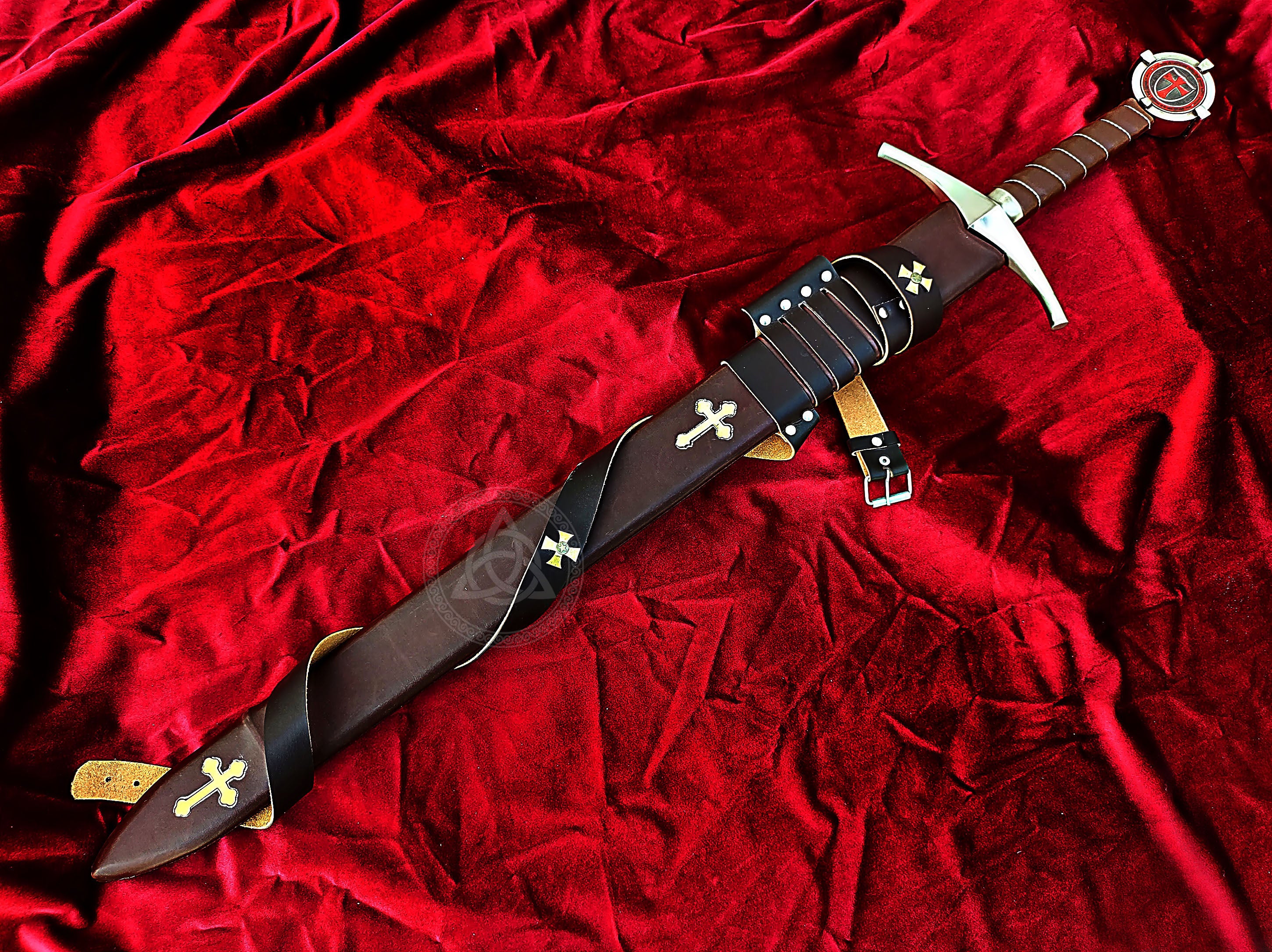 Knights Templar Accolade Sword – Medieval Crusader Replica Blade