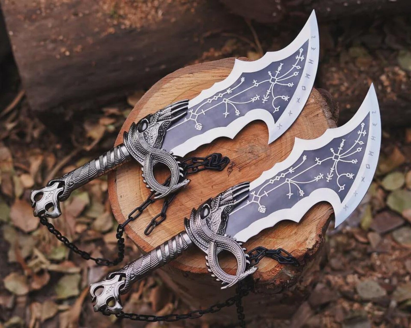 God of War Blades of Chaos Replica – Metal Twin Swords 2nd Ed
