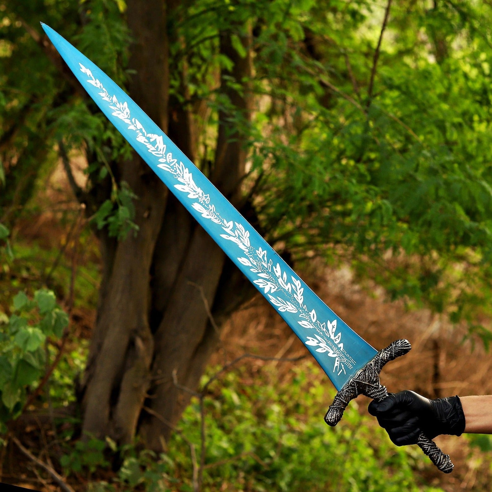 42-Inch Dark Moon Greatsword – Fantasy Cosplay Sword Replica