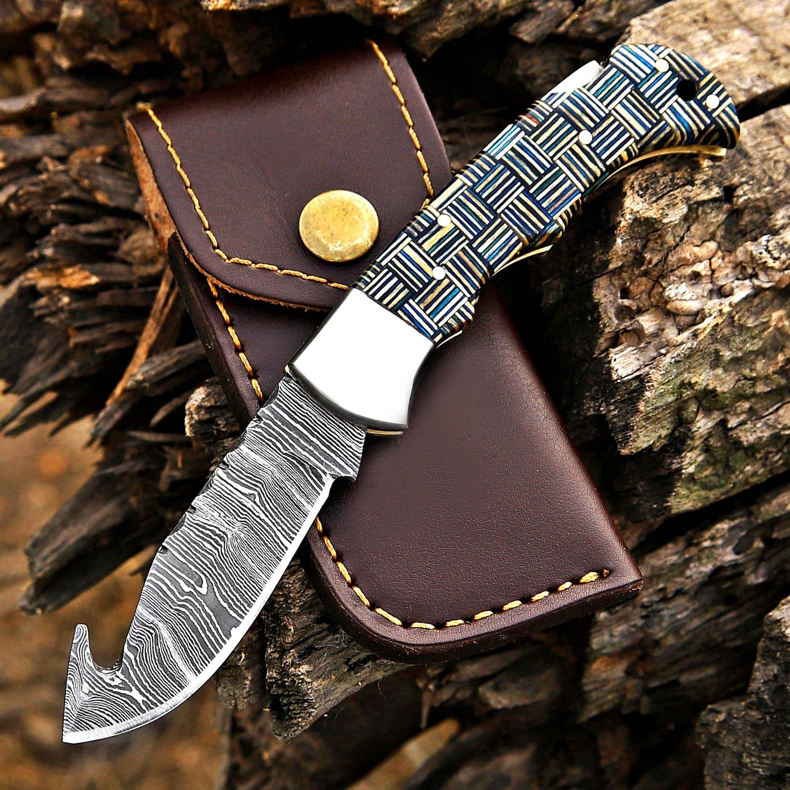 Unique Handmade Damascus Folding Knife w/ Leather Sheath – Limited Edition