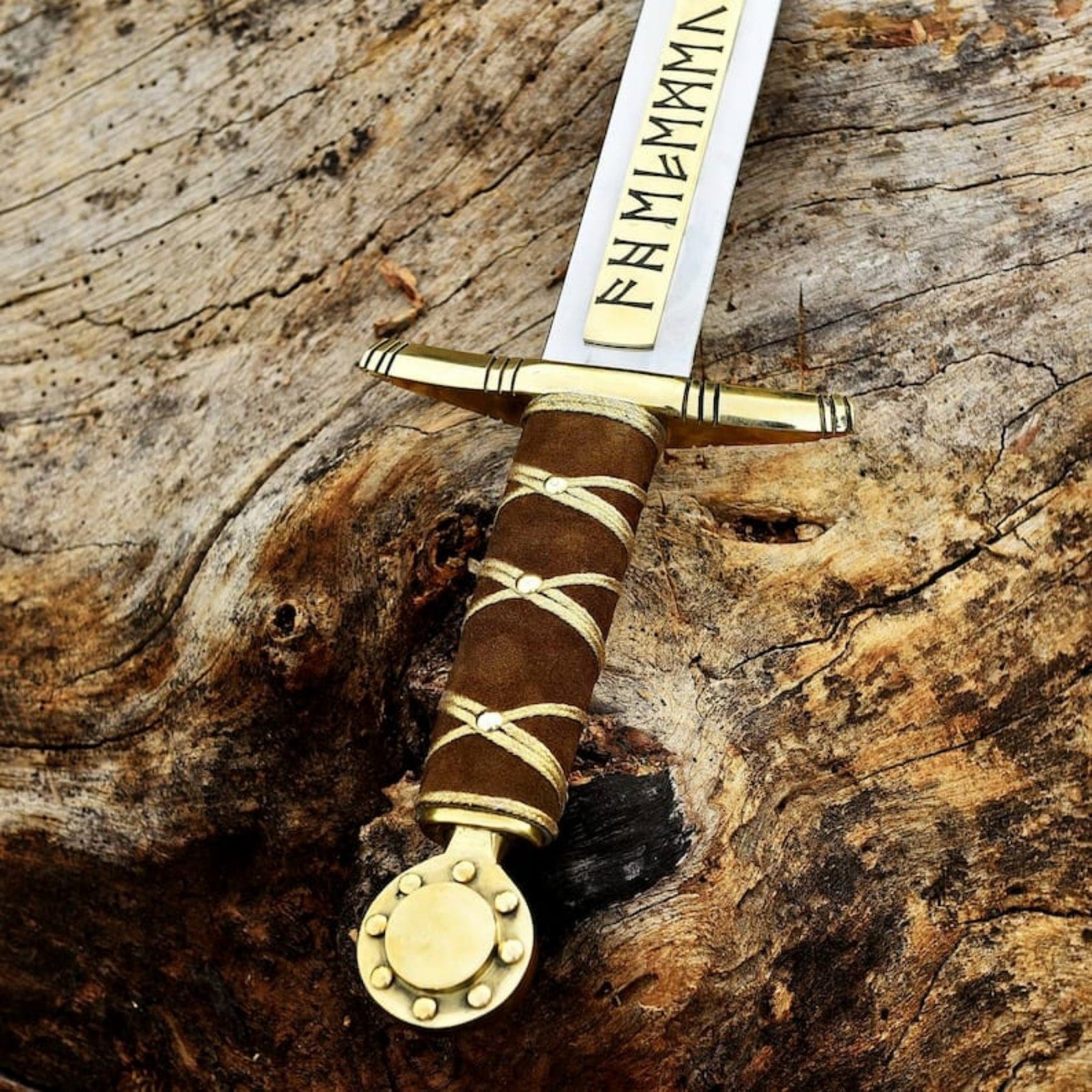 Handmade Excalibur, Templar, and Viking Sword – Medieval Replica