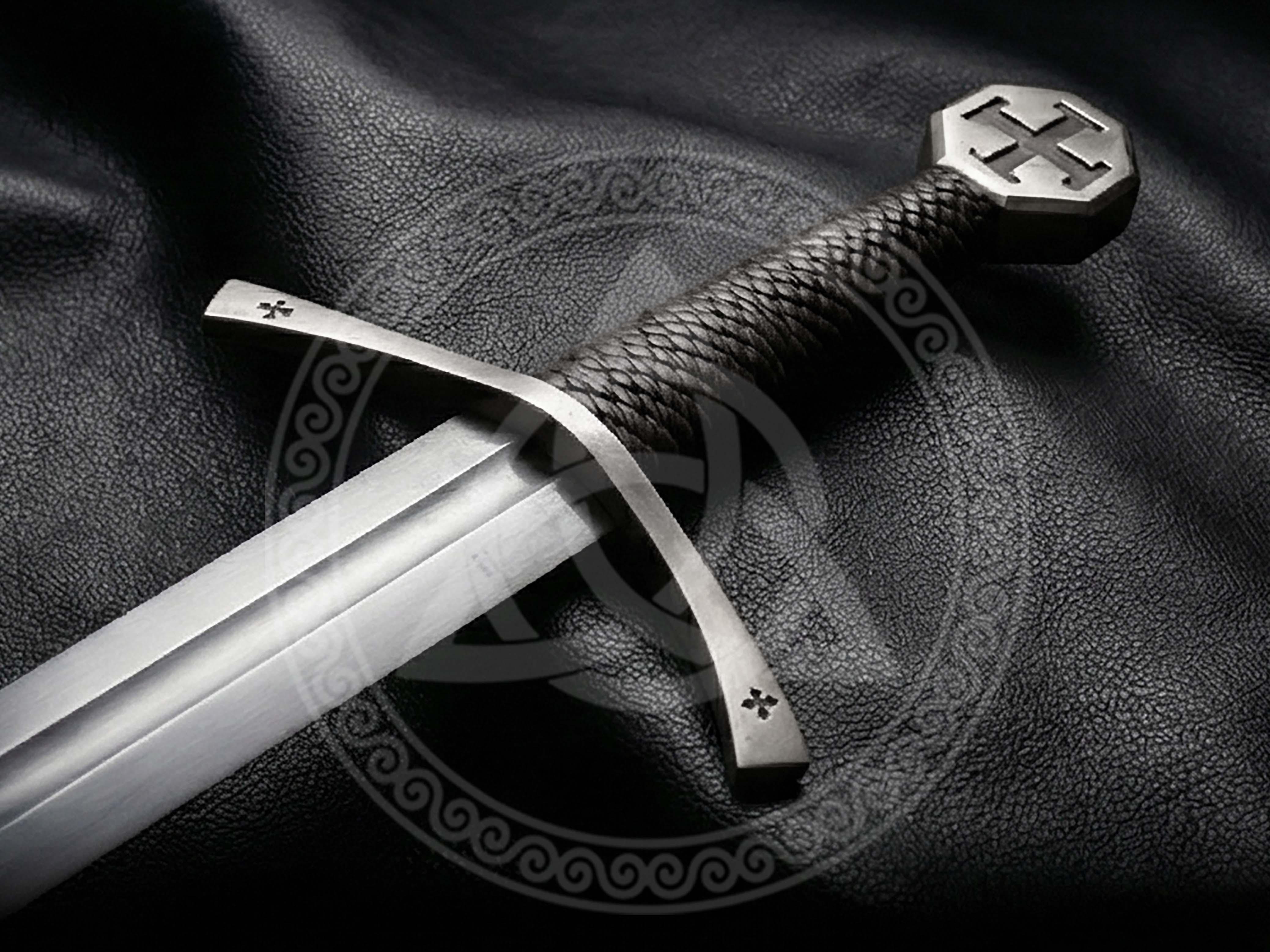Knights Templar Sword Replica - Cross Pattée Crusader Steel & Brass Edition