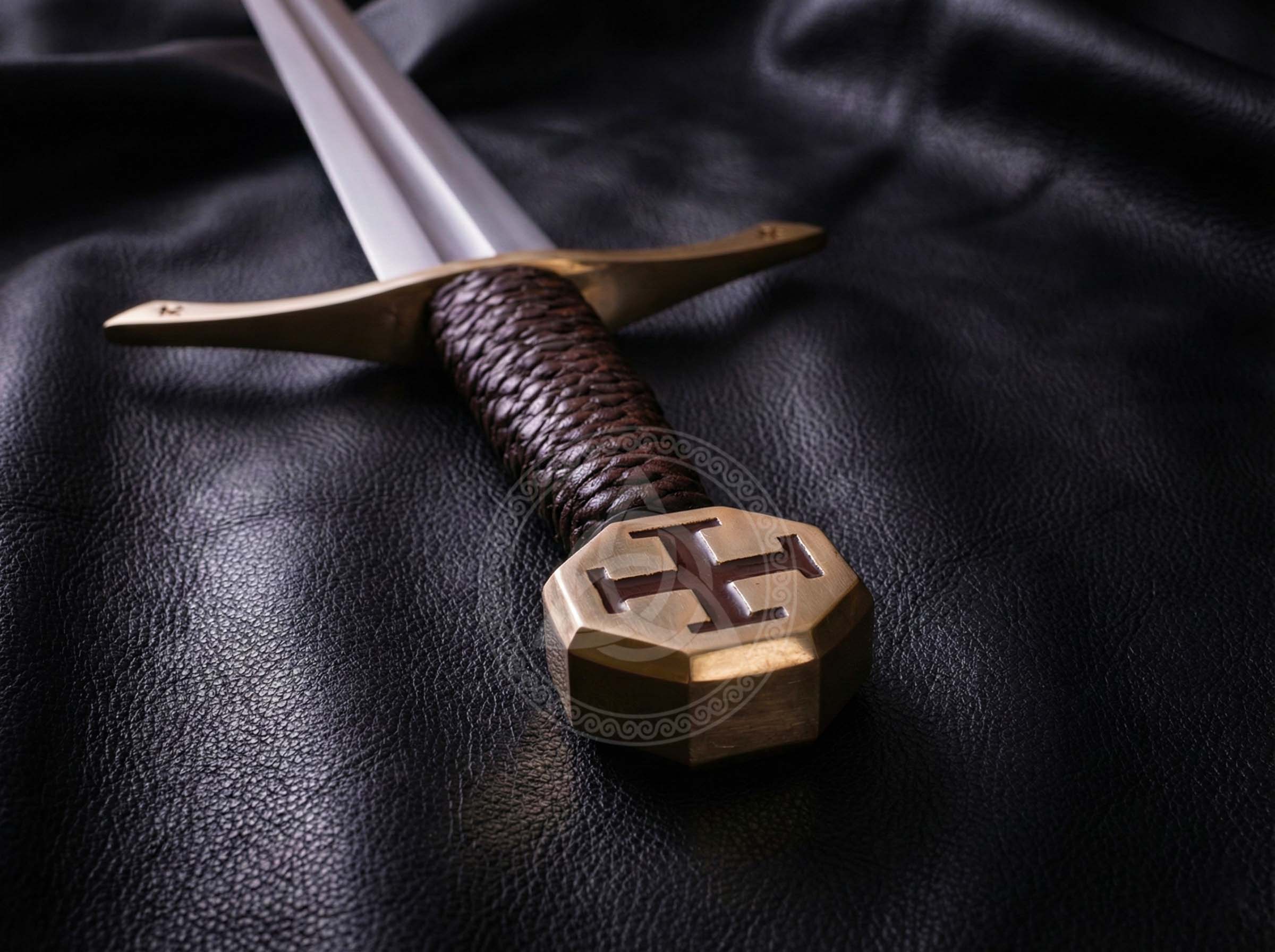 Knights Templar Sword Replica - Cross Pattée Crusader Steel & Brass Edition