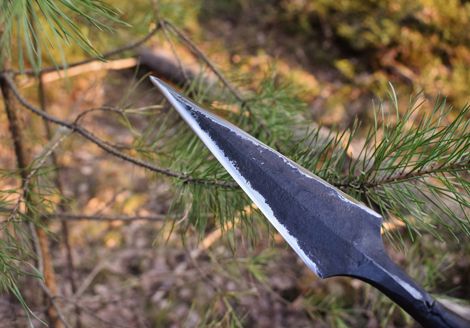 Viking Age Spearhead Replica – Hand-Forged Carbon Steel Weapon