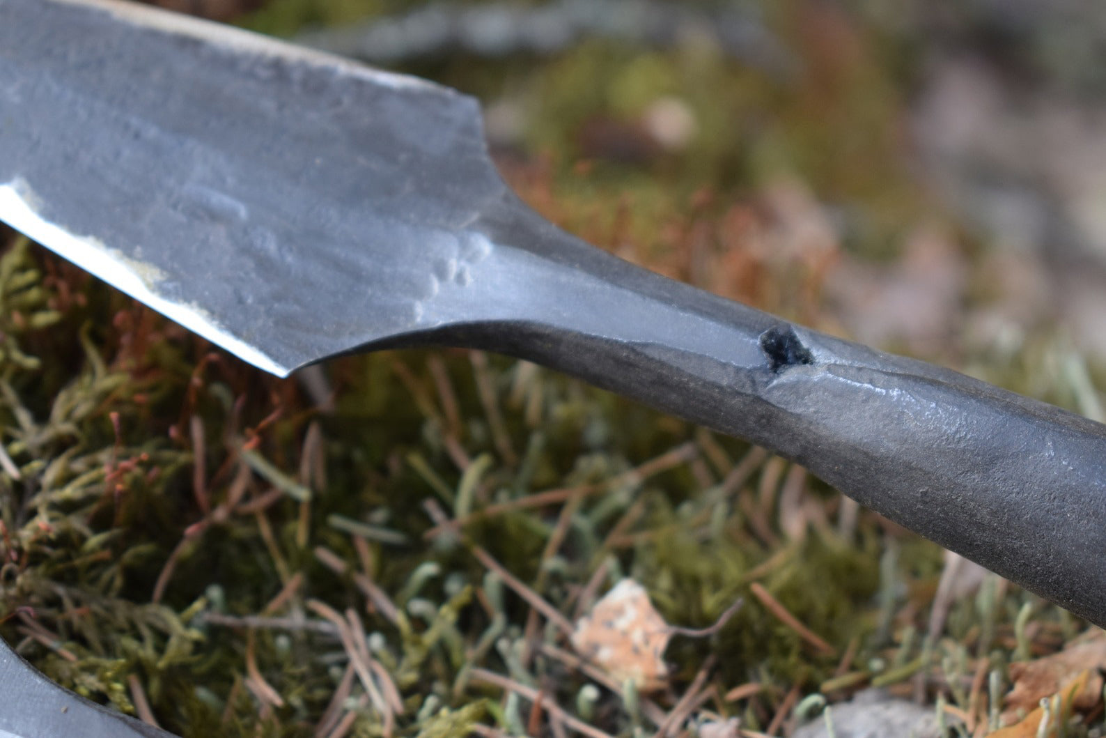 Viking Age Spearhead Replica – Hand-Forged Carbon Steel Weapon