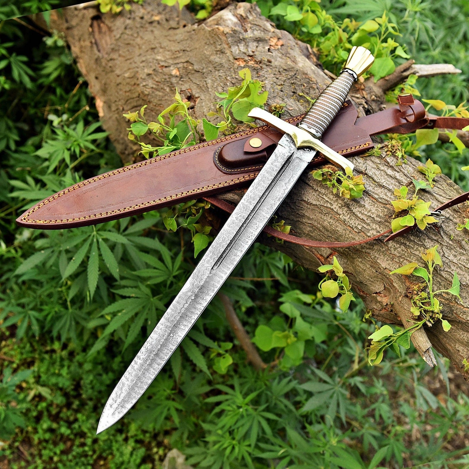 Damascus Steel Master Sword – Roman Gladius Viking Style Blade