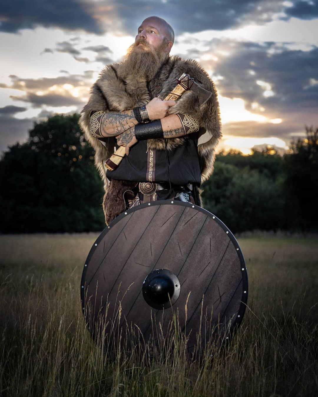 RA-05 Handmade Viking Shield, Unique Design Shield, Viking Norway, Viking Star, Viking nations, Lover Gift, Easter Gift, Halloween Gift, Christmas Gift - Ragnar Armoury